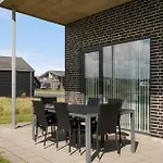 3 Bedroom Lovely In *