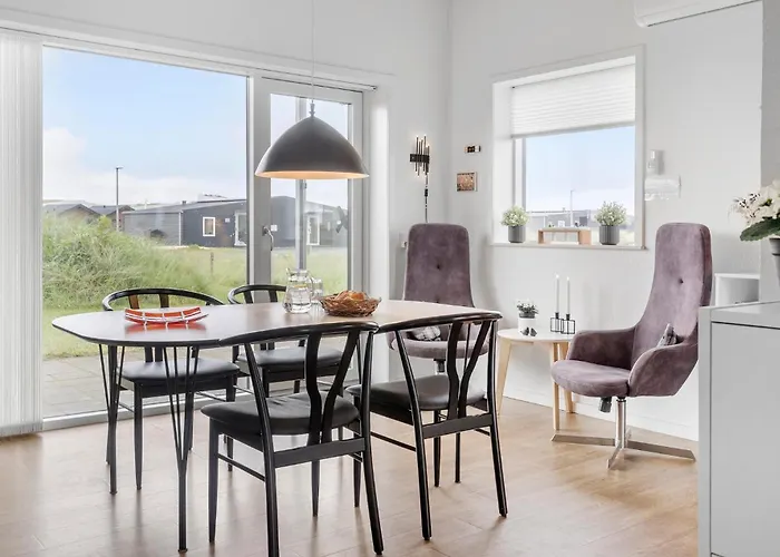 3 Bedroom Lovely In *